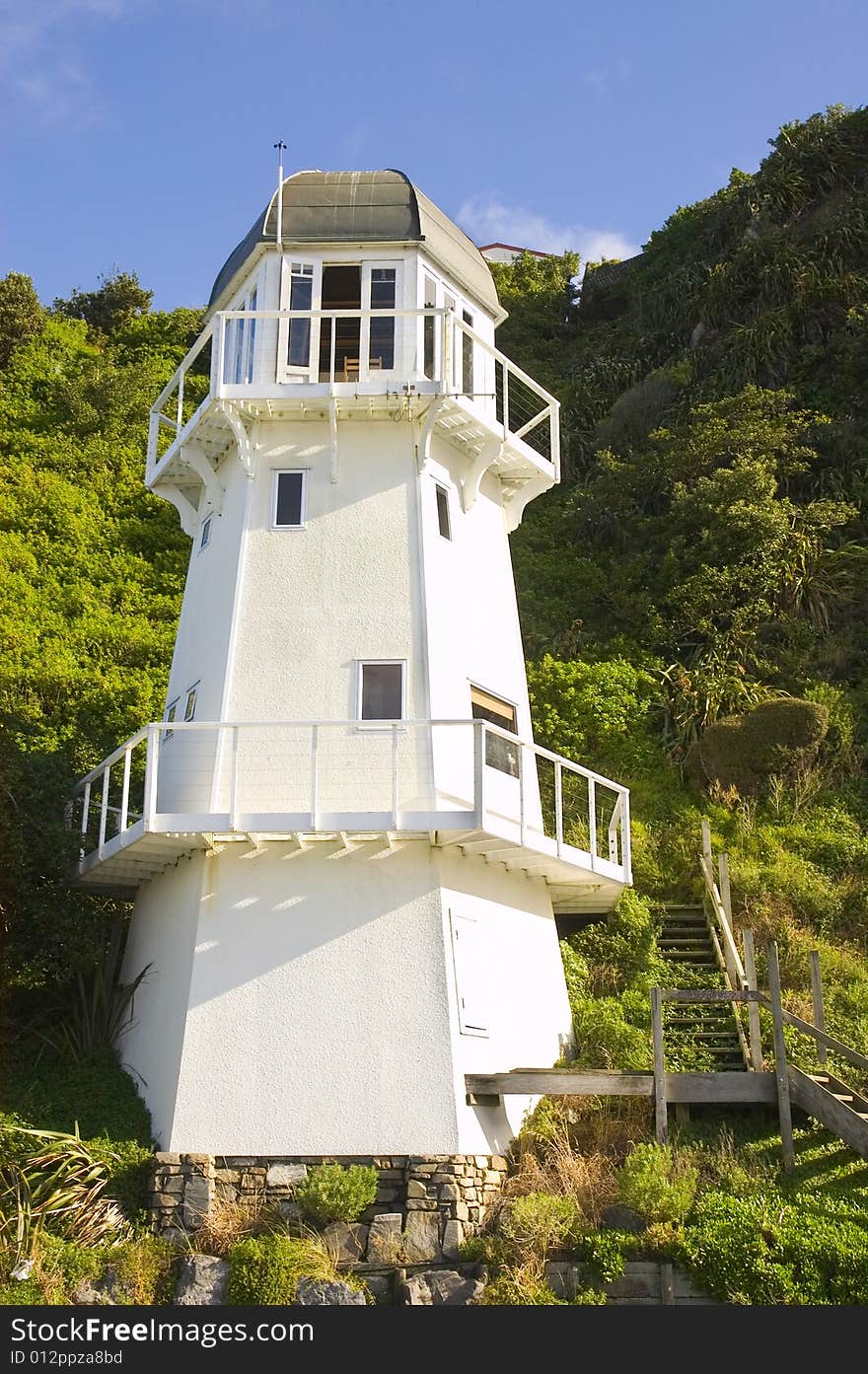 Waterfront novelty home in New Zealand near Wellington