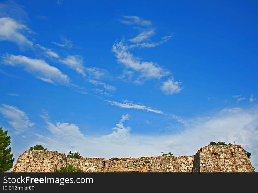 Fortress and dragon cloud