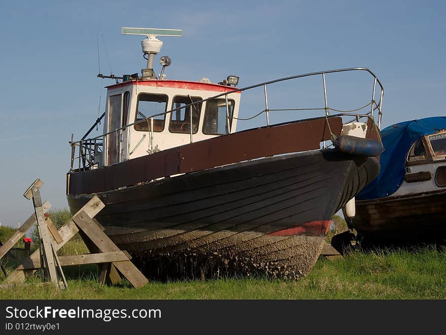 The yacht on repair