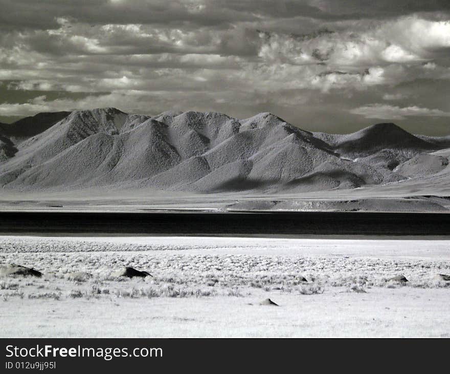 Lake crowley