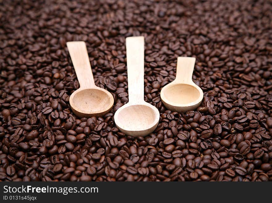 Timber spoons and coffee beans