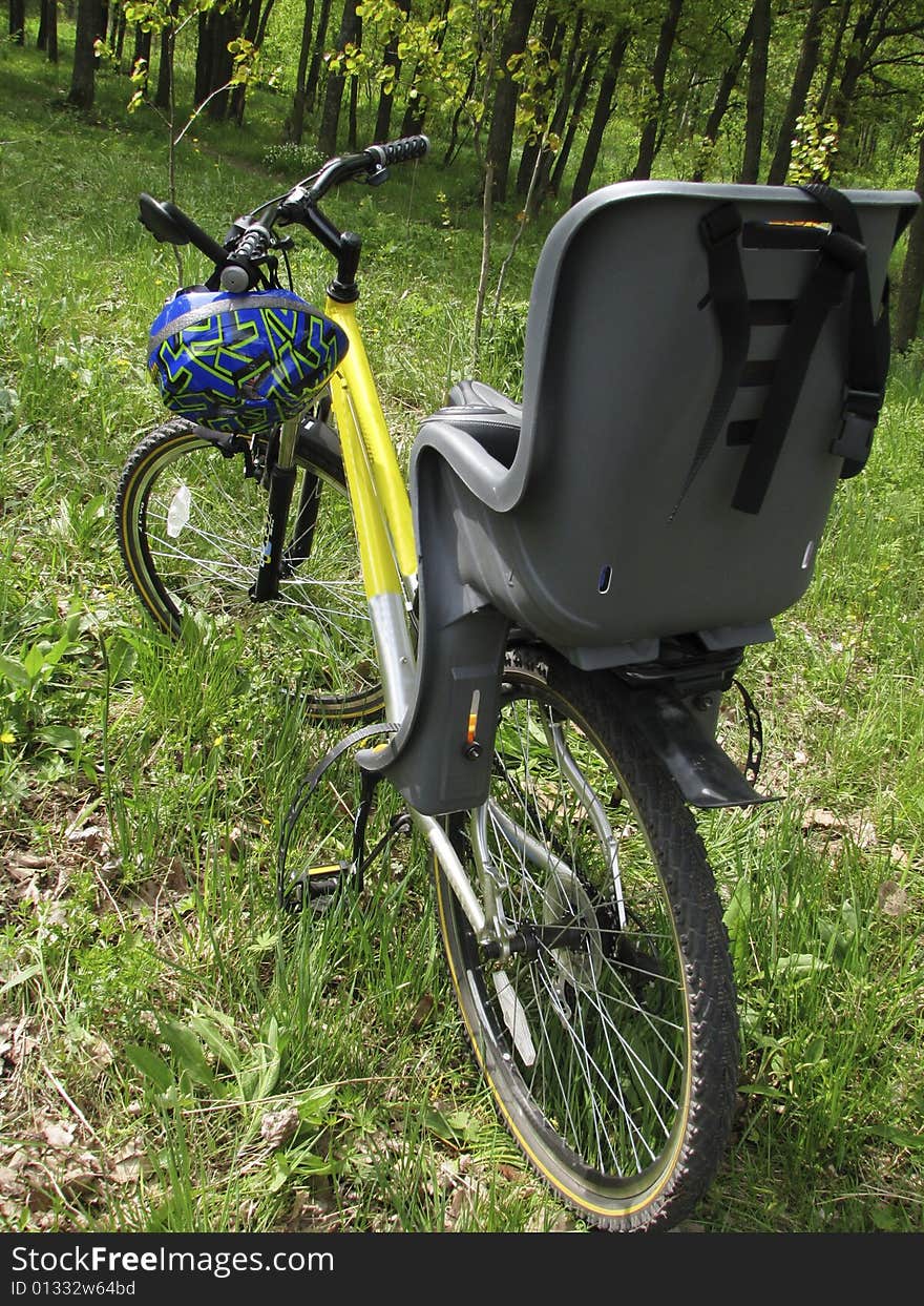 Bicycle with children's sitting