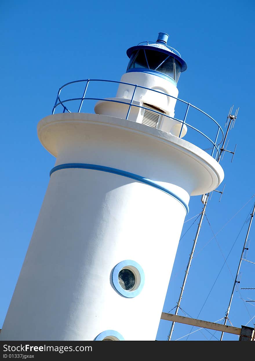 A good glimpse of a lighthouse in Viareggio