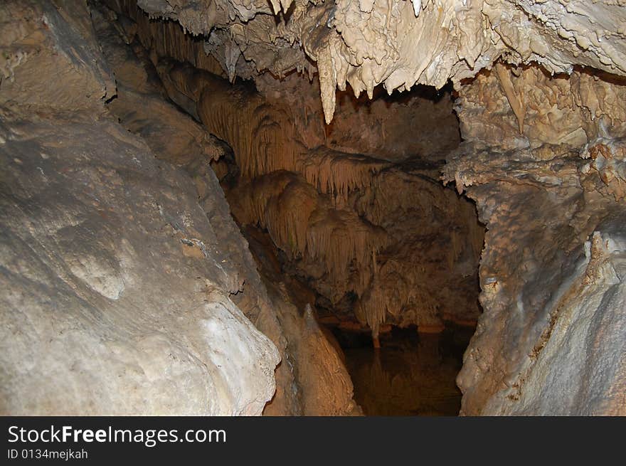 Color variation in Belianske mountain cave