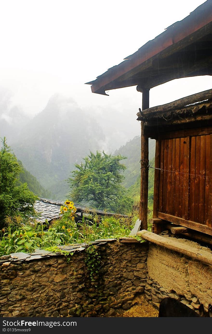 Yunnan Nationalities Cottage usually be built in tourism scenic spots with beautiful environment and long cultural history. Most of hotels are built into ancient castles, village villas or cottage with stone walls according to the local custom or geographical environment. Authentically reproducing the cottage building, temple, production and living scene, religious customs of each minority ethnic group, it can be considered a miniature of the multivariate culture of Yunnan. Yunnan Nationalities Cottage usually be built in tourism scenic spots with beautiful environment and long cultural history. Most of hotels are built into ancient castles, village villas or cottage with stone walls according to the local custom or geographical environment. Authentically reproducing the cottage building, temple, production and living scene, religious customs of each minority ethnic group, it can be considered a miniature of the multivariate culture of Yunnan.