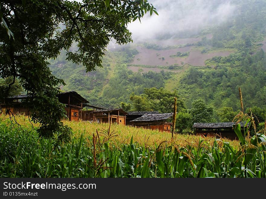 Cottage of the Dulong nationality