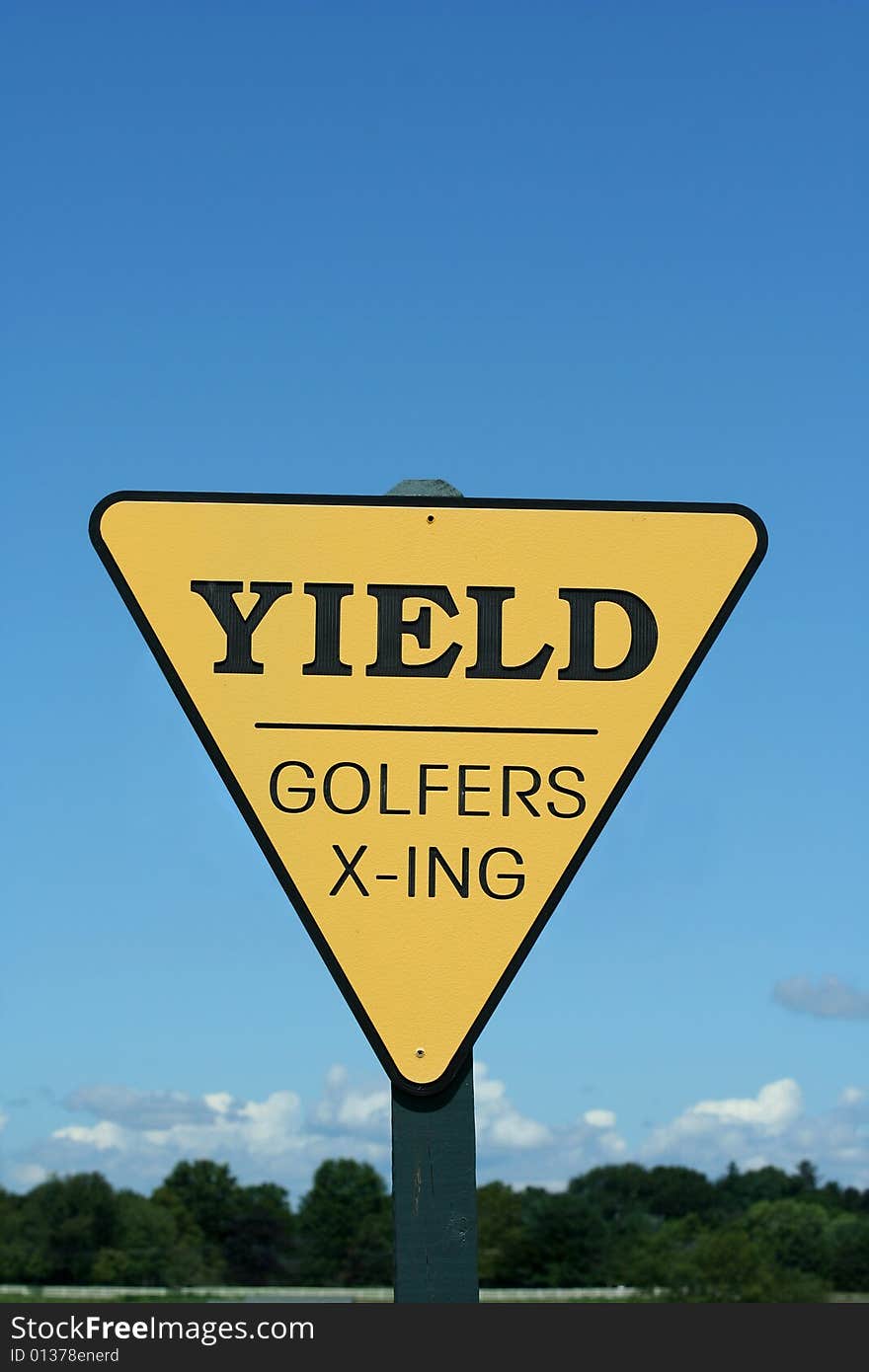 Yield golfer crossing sign