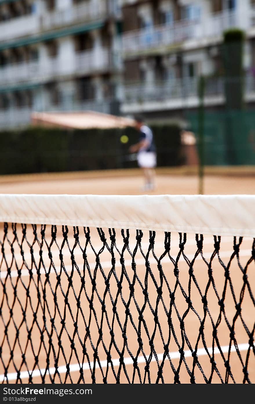 A net in the tennis court