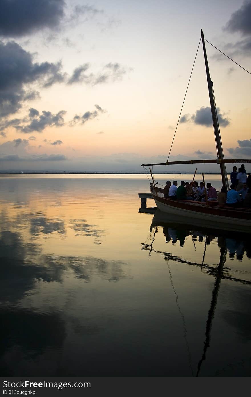 Sunset in the Natural Reserve of Albufera. (Valencia). Sunset in the Natural Reserve of Albufera. (Valencia)