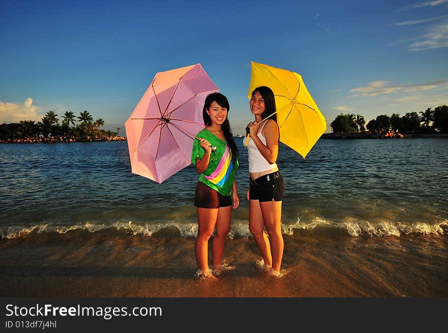 Pictures of smiling faces at the beach. Suitable for joyful themes and bright contexts. Pictures of smiling faces at the beach. Suitable for joyful themes and bright contexts.