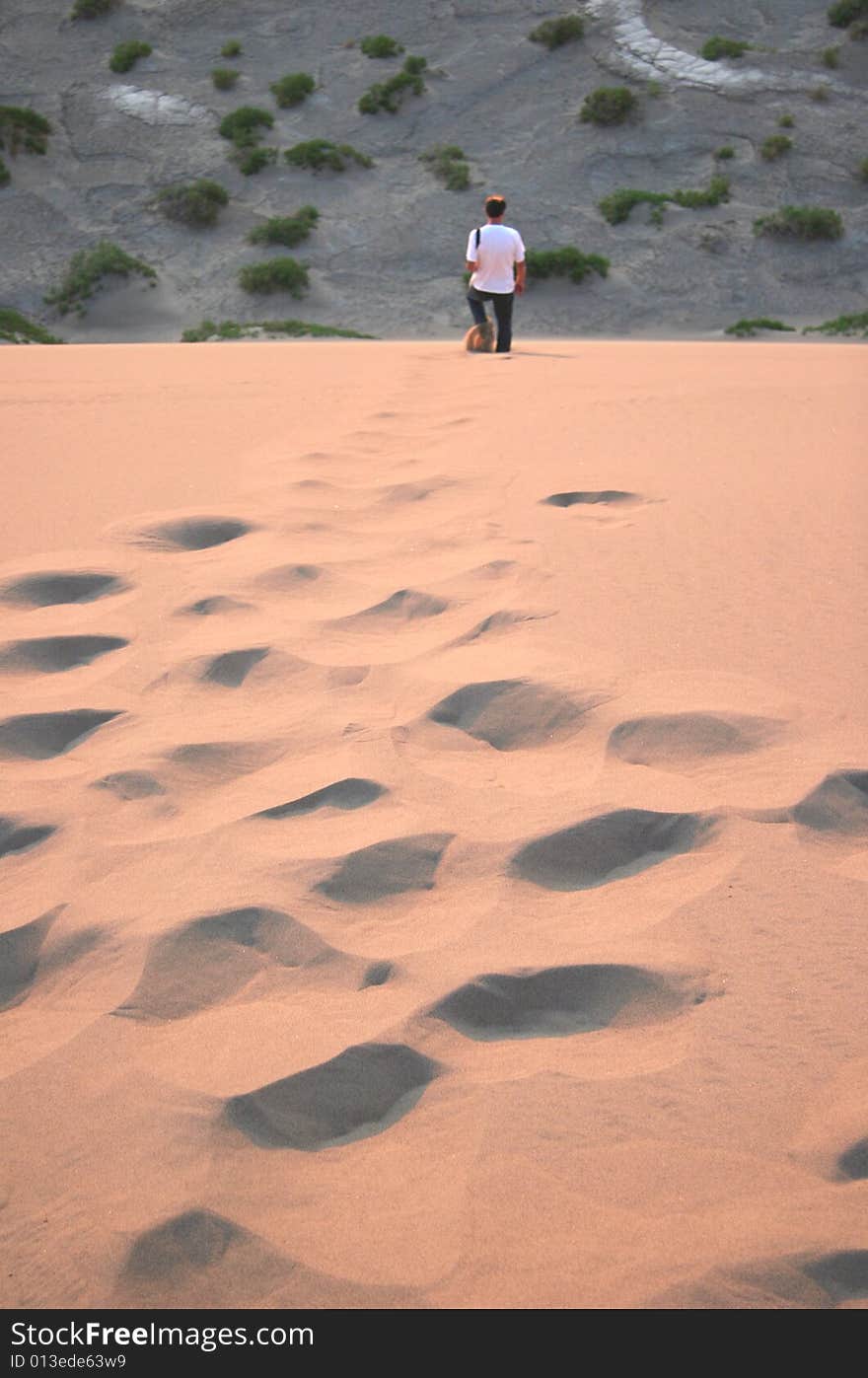 Trekking in sand dunes. Stovepipe Wells. Death Valley national park. California. USA