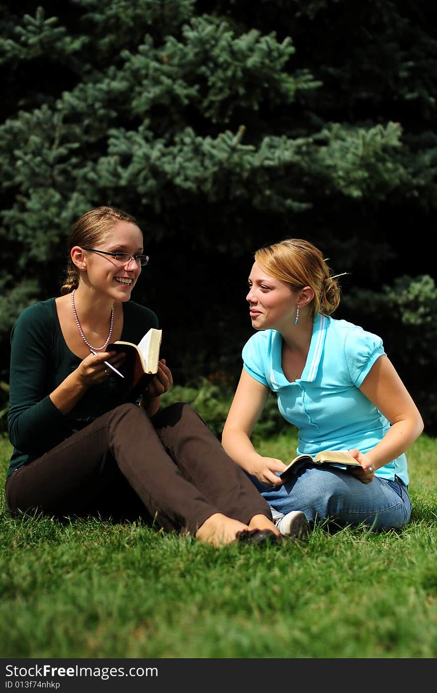 Students Reading