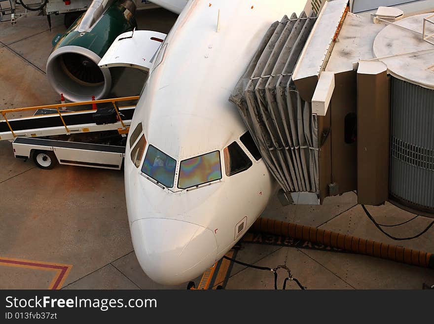 Boeing 737 being loaded for departure. Boeing 737 being loaded for departure