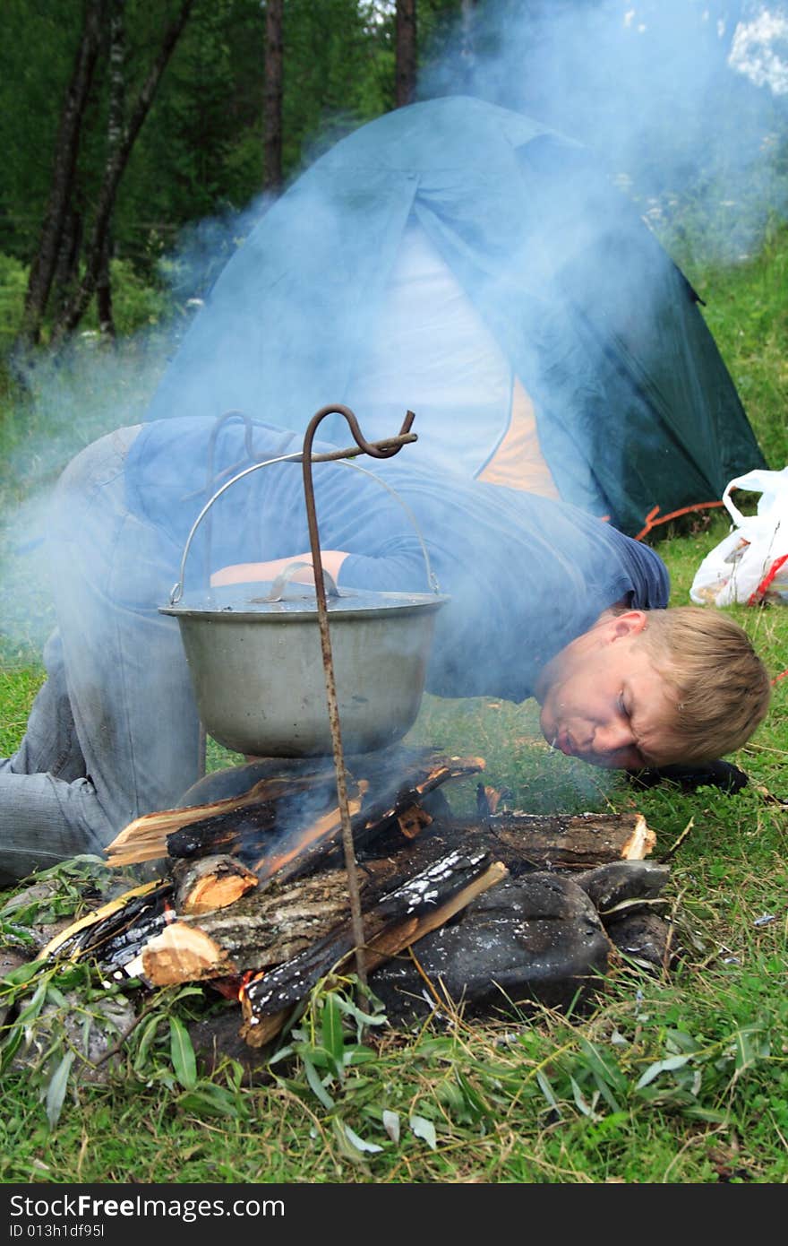 Guy plants a fire