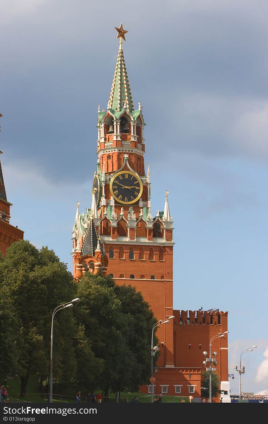 Spasskaya tower in the Read Square within the Kremlin. Spasskaya tower in the Read Square within the Kremlin.