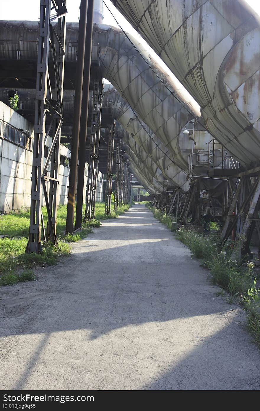 Flues, by force giving smoke in pipe. heat power station