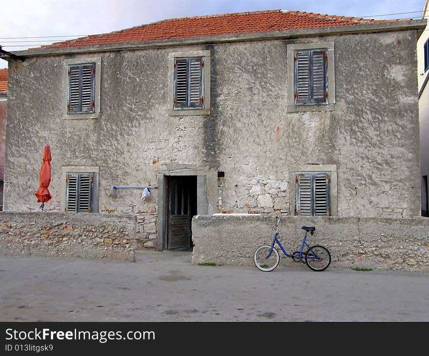 House bicycle and parasol