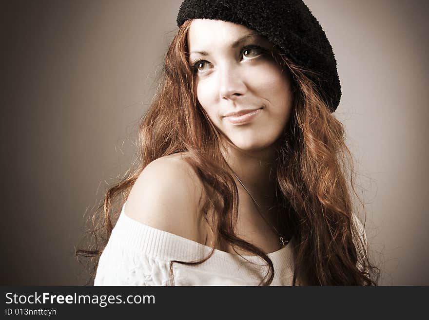 Sepia Beret