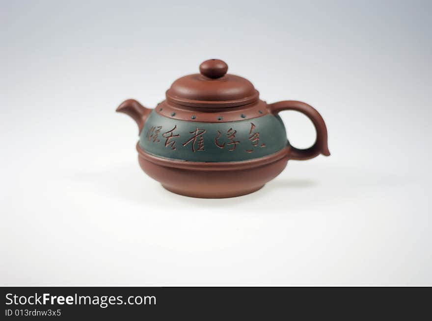 A pottery ware use to make tea. A pottery ware use to make tea