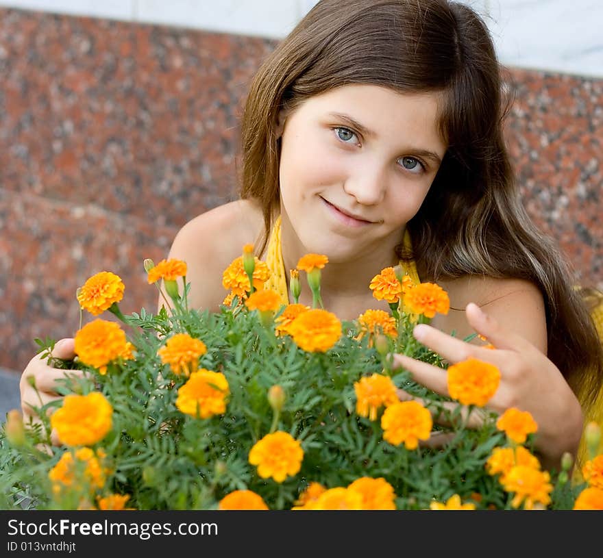 Portrait girl outdoor