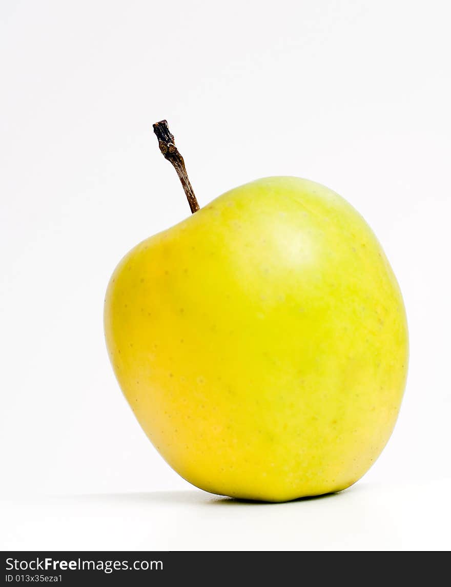 Yellow apple