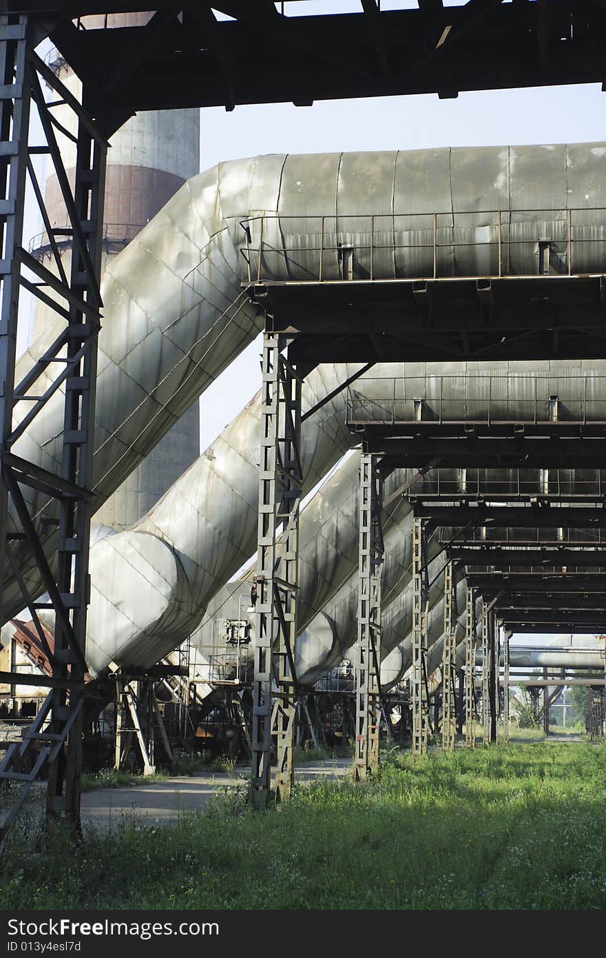 Flues, by force giving smoke in pipe. heat power station