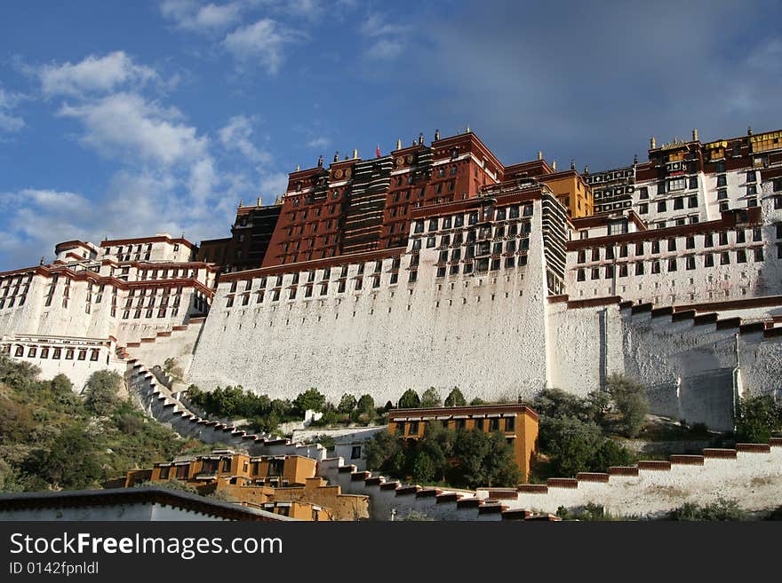 Tibet S Potala Palace In Lhasa