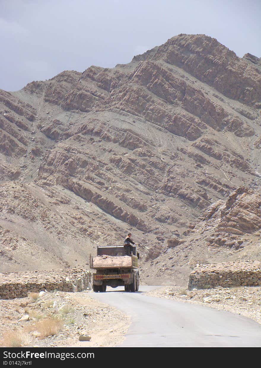 Ladakhi Truck