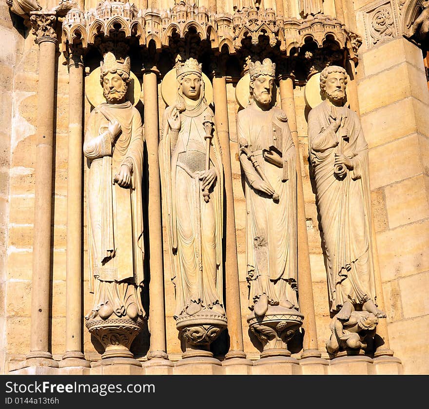 France, Paris: Notre Dame Cathedral