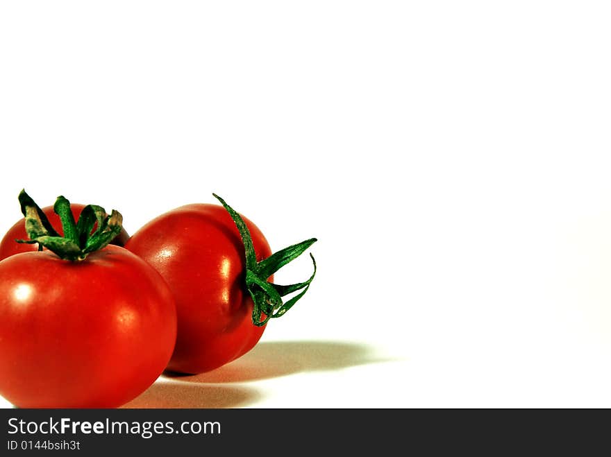 Photo red tomato on a white background