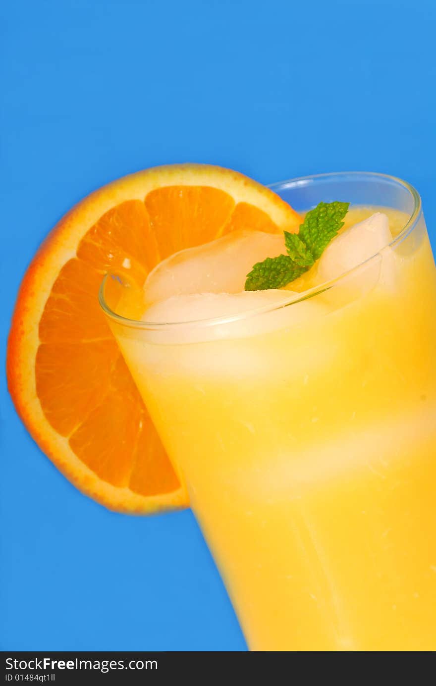 Orange juice with mint