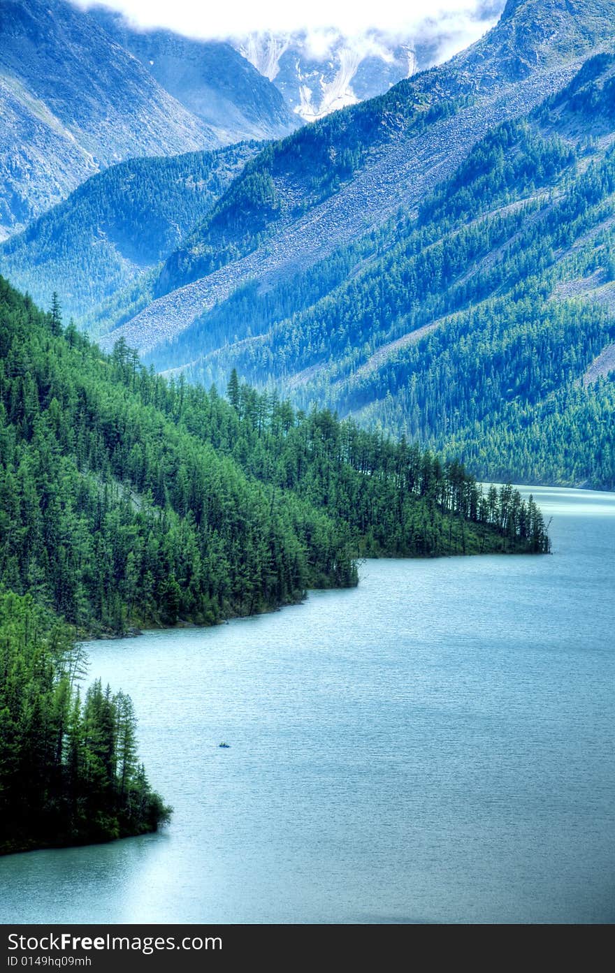 Fantastic mounatainlake. Shot in a mountain. Fantastic mounatainlake. Shot in a mountain.