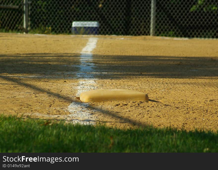 The base line to first base. The base line to first base