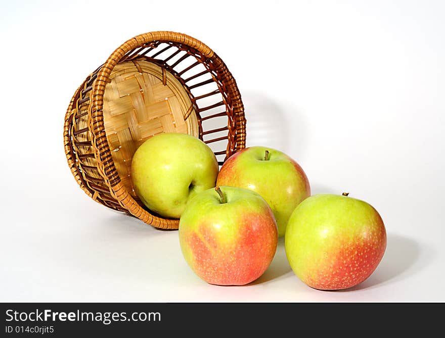 Atapple and wood basket hande made. Atapple and wood basket hande made