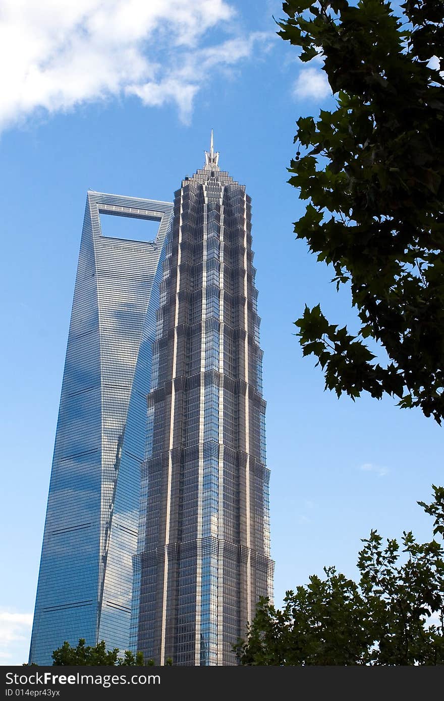 Two highest sky-scraping building in shanghai. Two highest sky-scraping building in shanghai