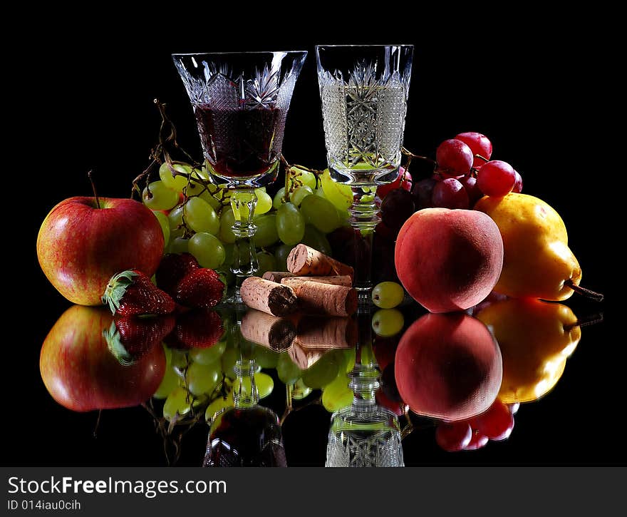 Red and white wine with fruits