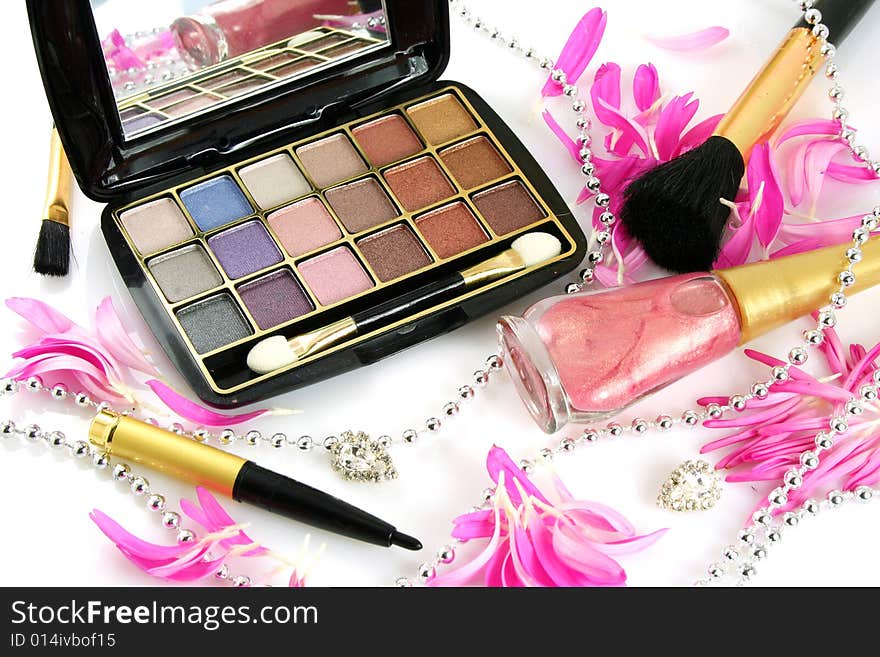 Female decorative cosmetics