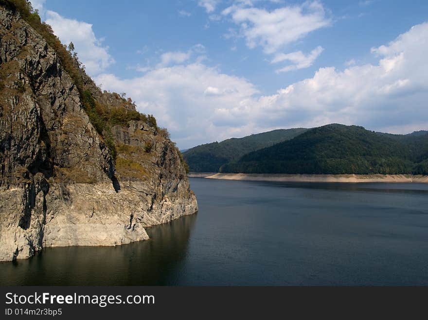 Vidraru lake