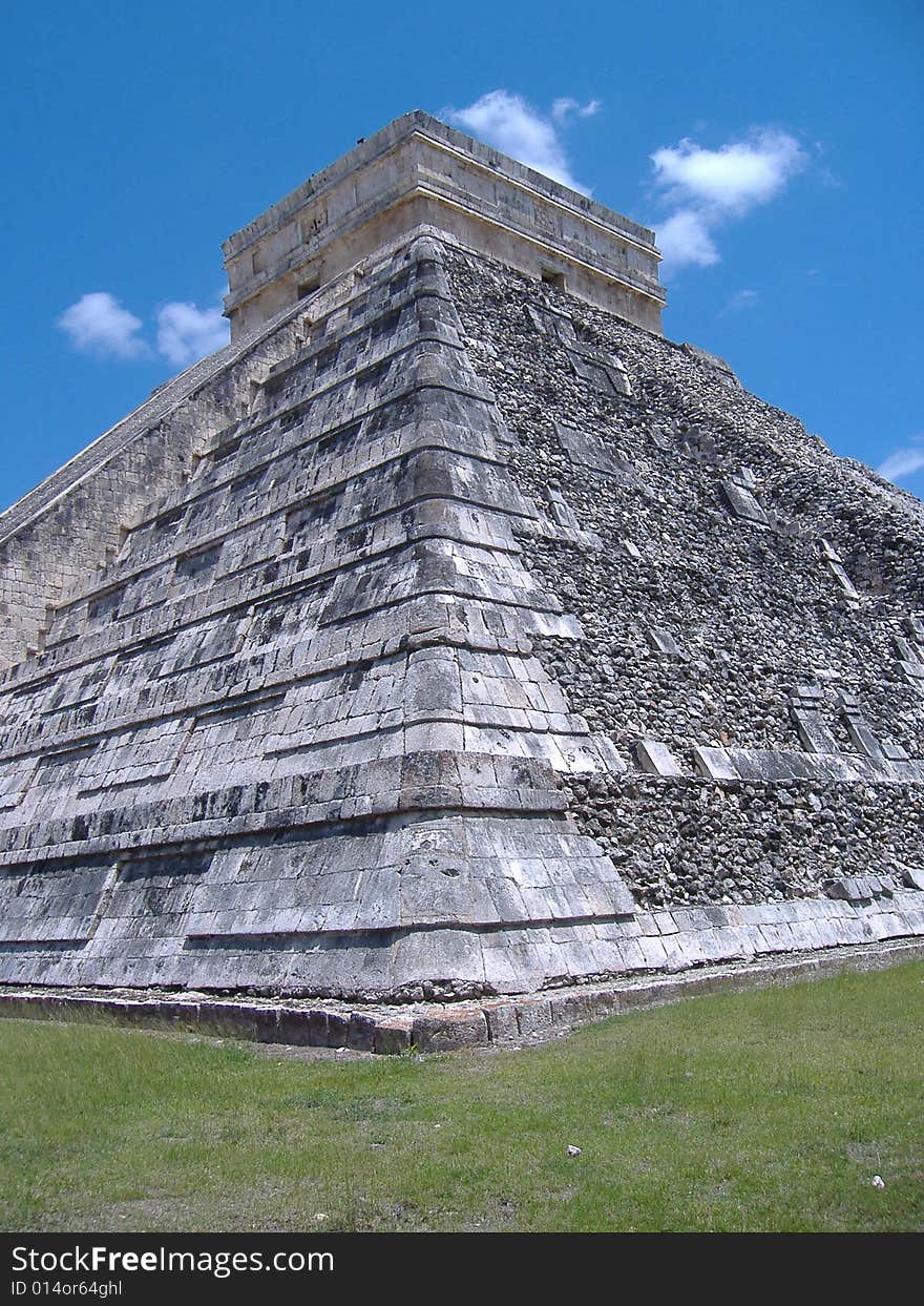 Main Pyramid at Chichen Itza, Mx