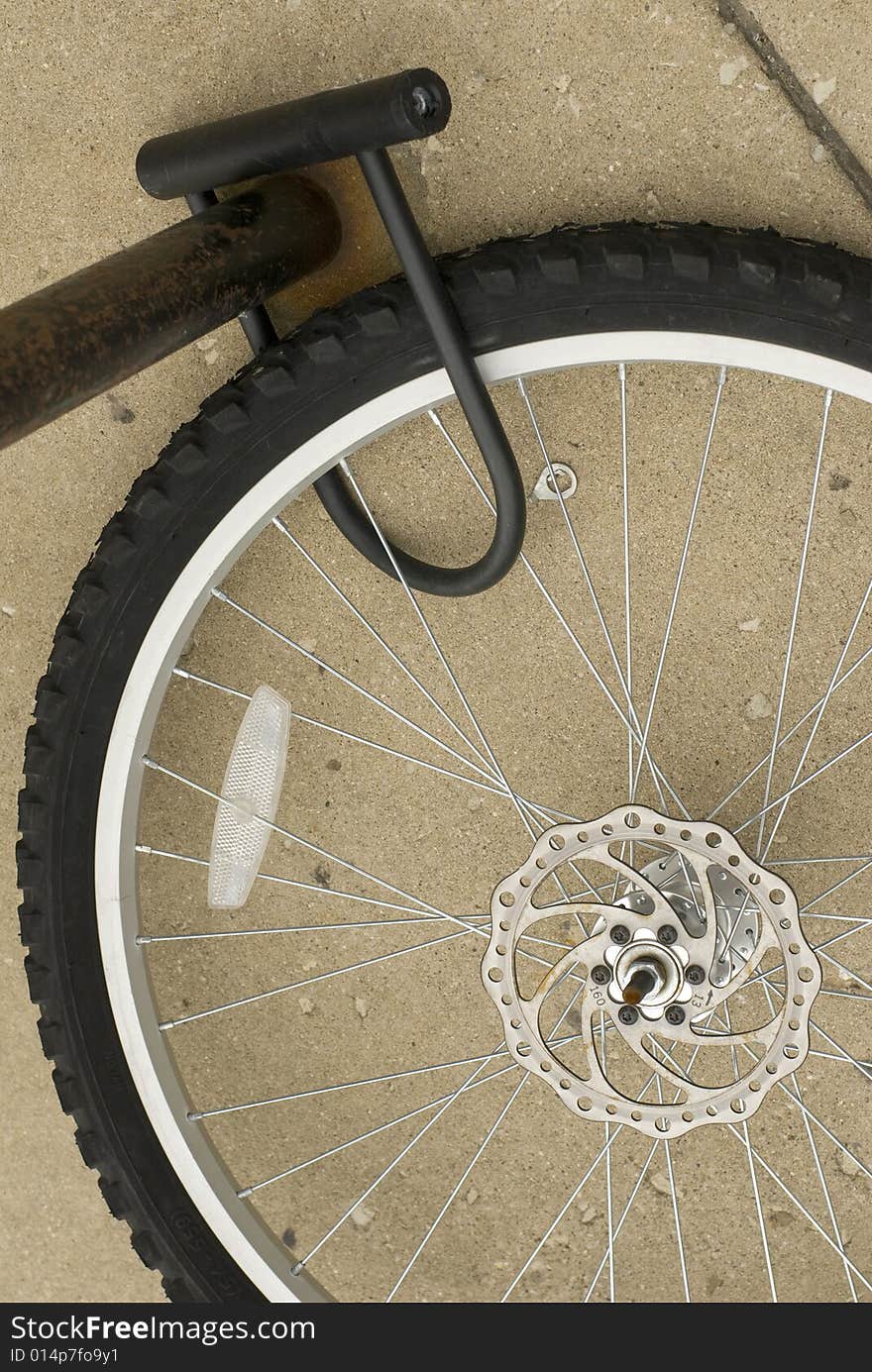 Bicycle wheel