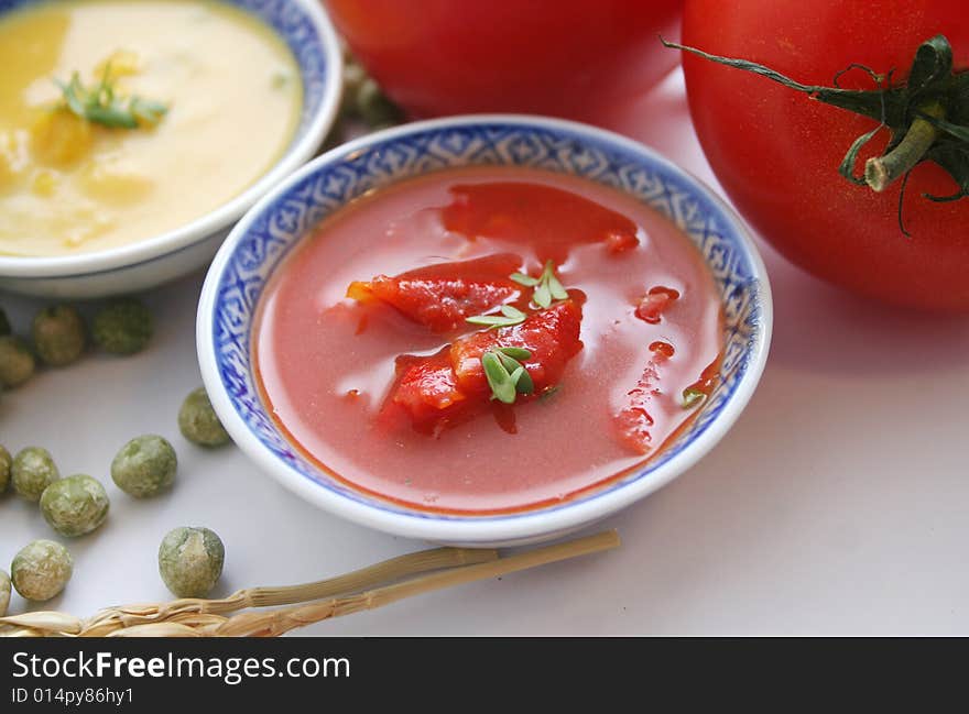 A fresh soup of tomatoes and spices