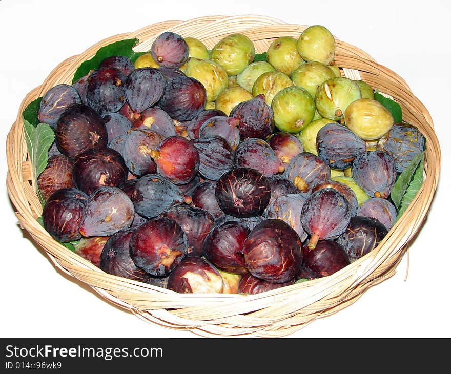 Green and purple fig fruit