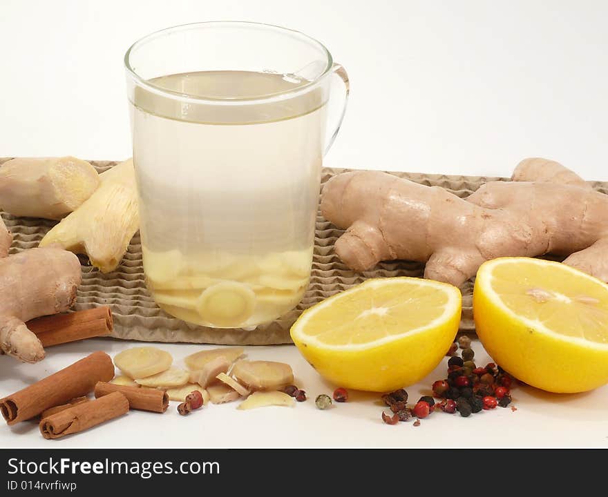 A large ginger root, spices for the preparation of tea. A large ginger root, spices for the preparation of tea