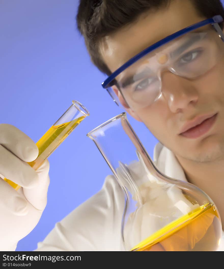 Joung scientist working in a laboratory