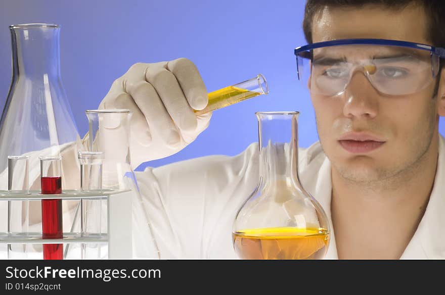 Joung scientist working in a laboratory