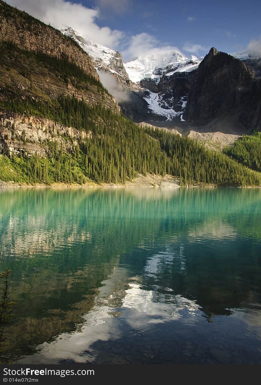 Moraine Lake, Alberta, Banff National Park, Canada