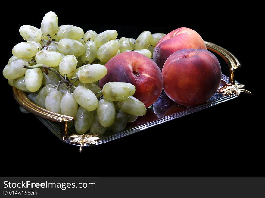 Grapes and peach on tray (light brush)