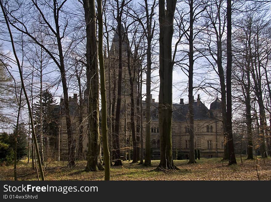 Palace Schloss Hummelshain, Germany, April, trough Forest