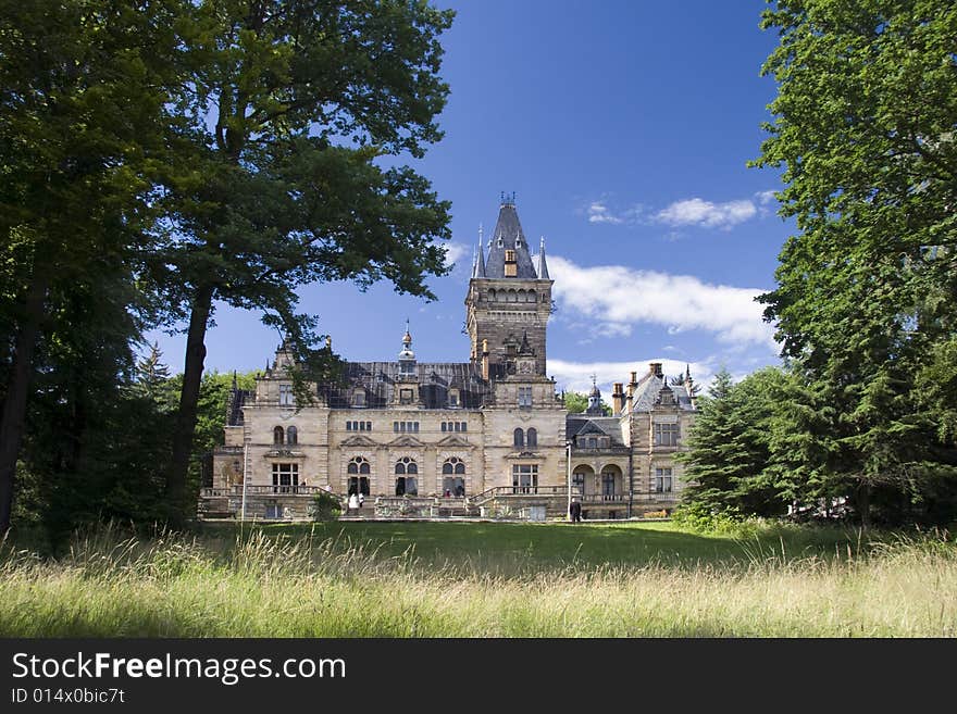 Palace Schloss Hummelshain and palace Garden trough forest