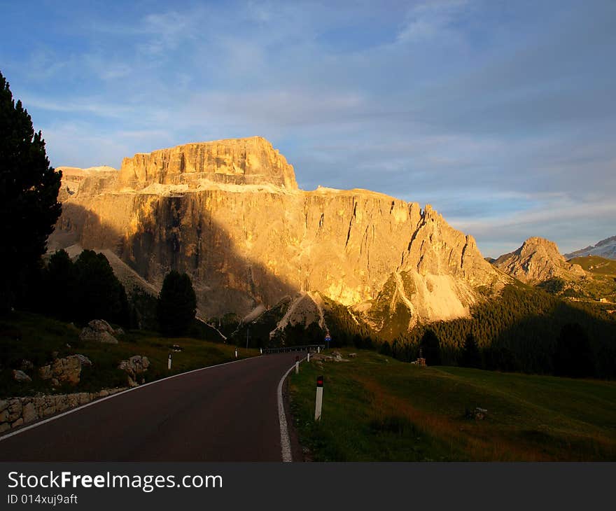 A beautiful view of the Dolomiti mountains